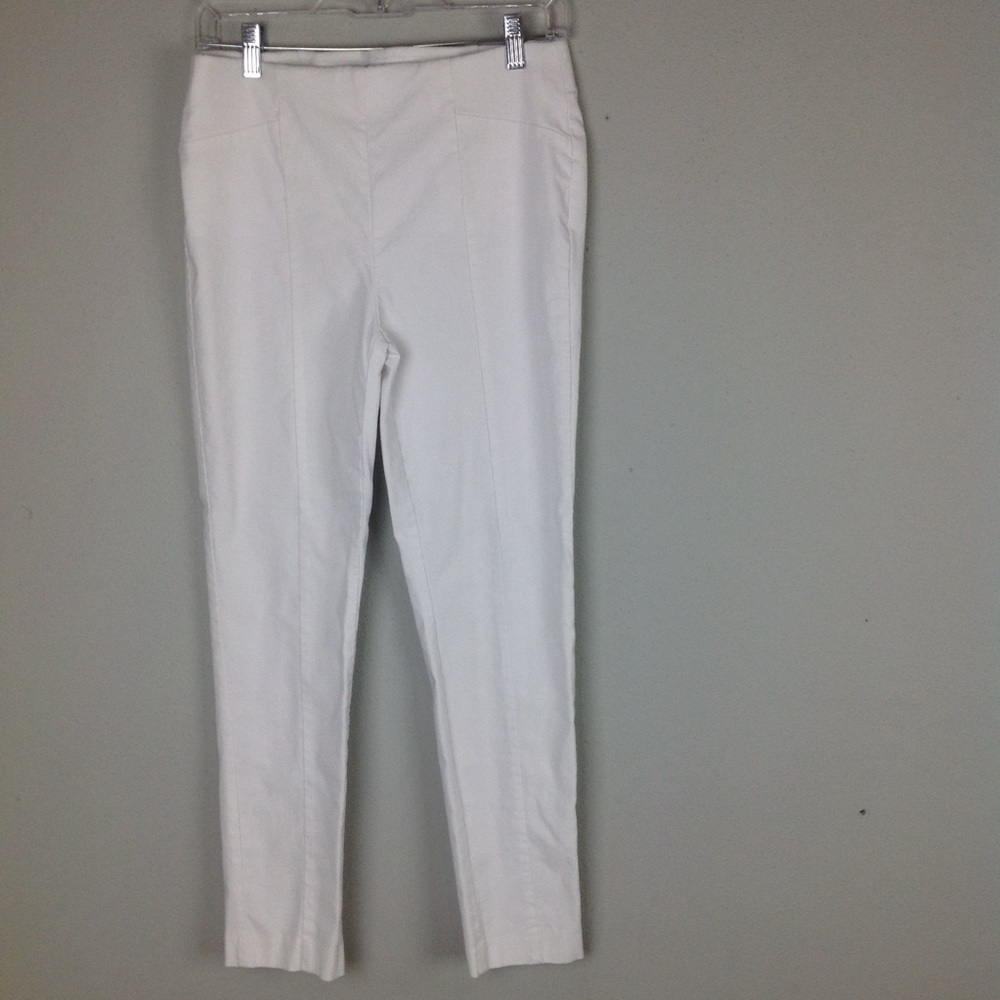Chico's So Slimming white pants